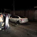 Un conductor chocó y volcó en General del Canto y Covadonga y se dio a la fuga