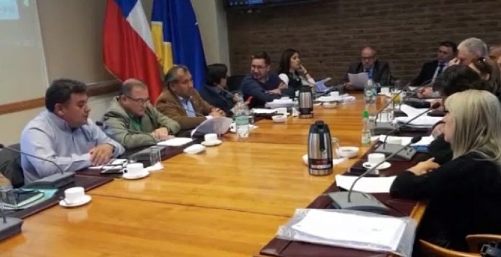 Consejeros Regionales de Tierra del Fuego protestaron con su voto en el CORE por lento avance de proyecto de nuevo gimnasio Mario Zavattaro de Porvenir