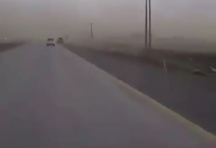 Rachas de viento ocasionan voladeros en Ruta 9 Norte de Punta Arenas dañando parabrisas de vehículos