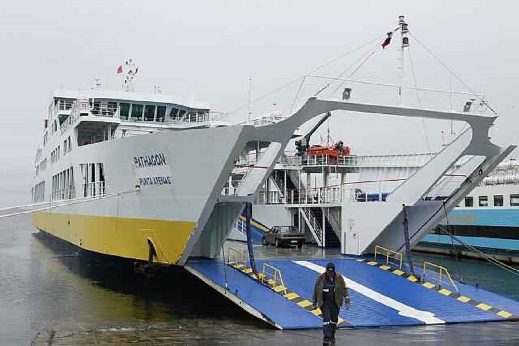 Suspendido el tráfico marítimo entre Porvenir y Punta Arenas