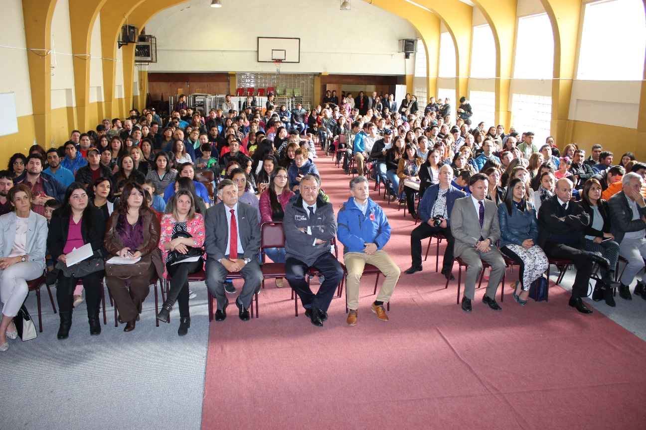 137 familias de Punta Arenas recibieron su Subsidio Habitacional