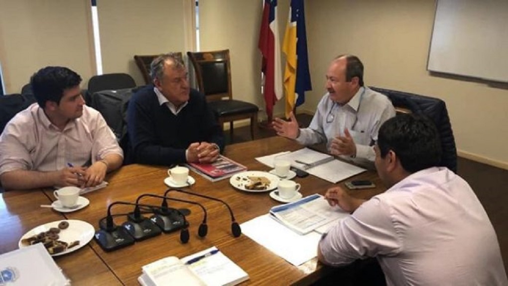 Alcalde de Primavera se reúne con el SEREMI de Vivienda para analizar programas del MINVU