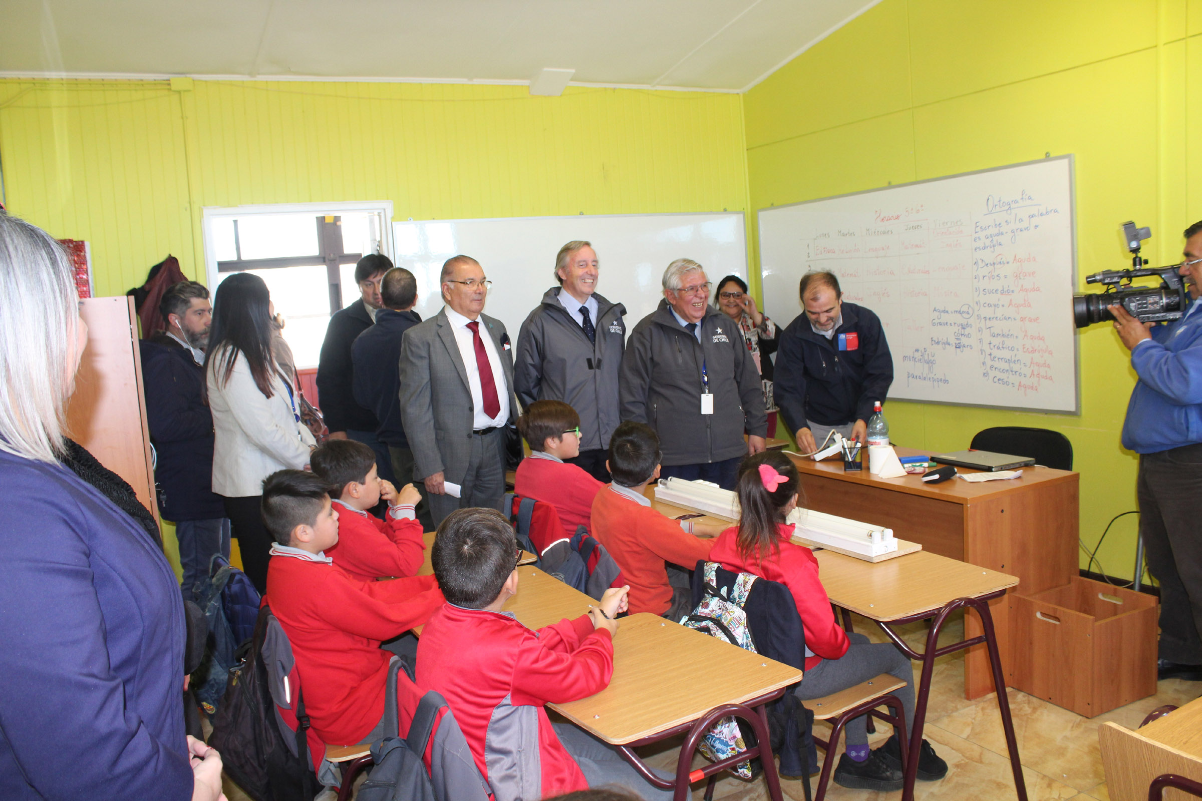 Con recambio de luminarias LED Energía y Medio Ambiente celebraron Día de la Eficiencia Energética