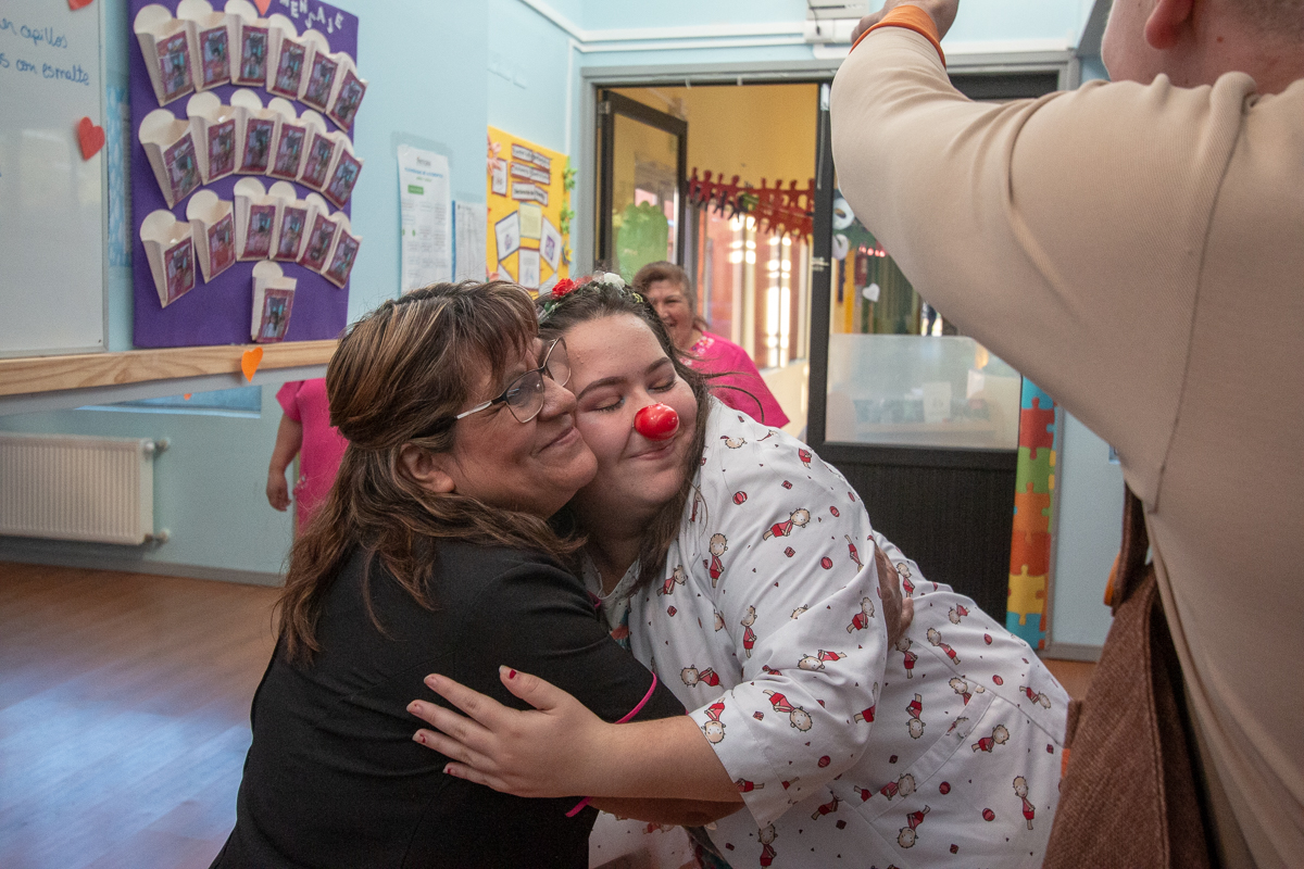 Fiesta de los abrazos promueve apego entre párvulos y familias de Fundación Integra