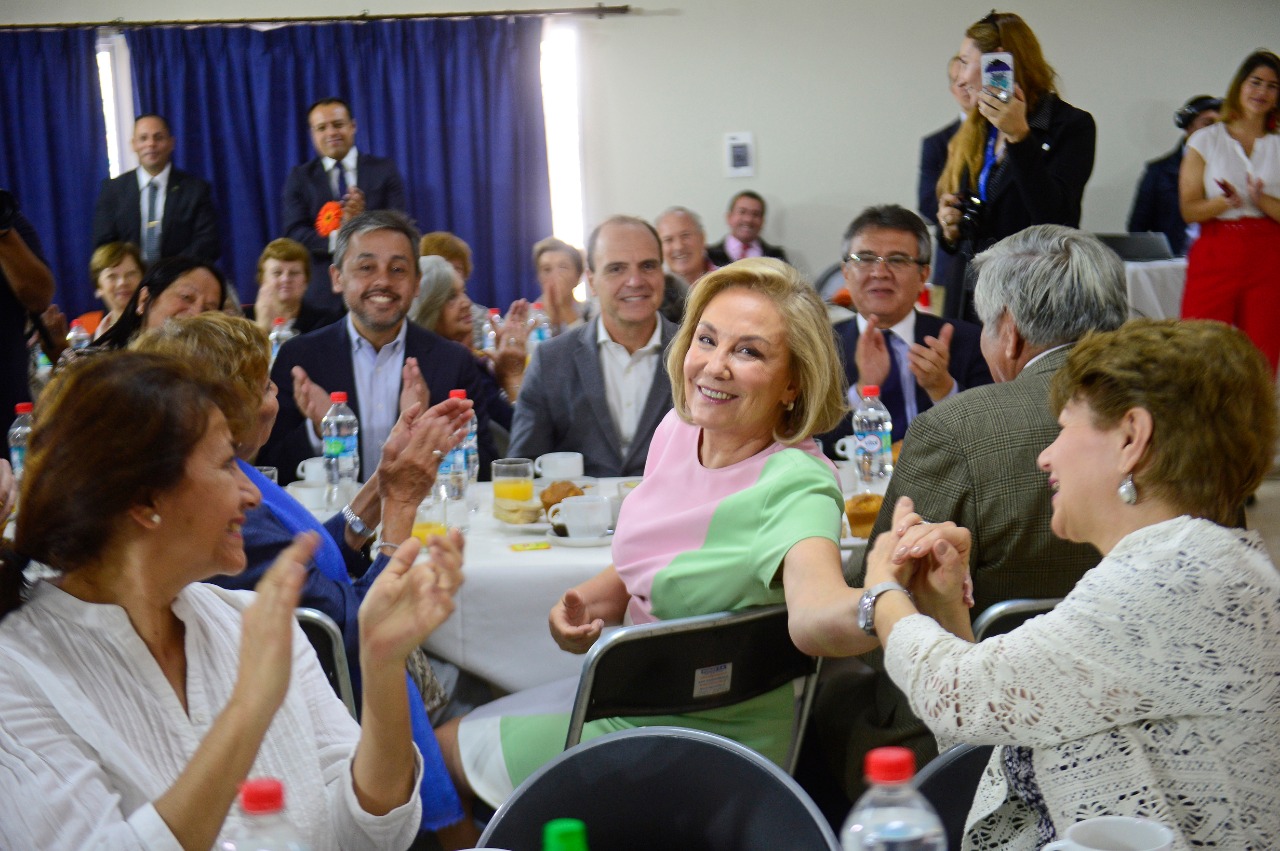 Primera Dama por rebaja de contribuciones en Modernización Tributaria: “Tenemos la posibilidad real de poder ayudar a unos 100 mil adultos mayores con este beneficio”