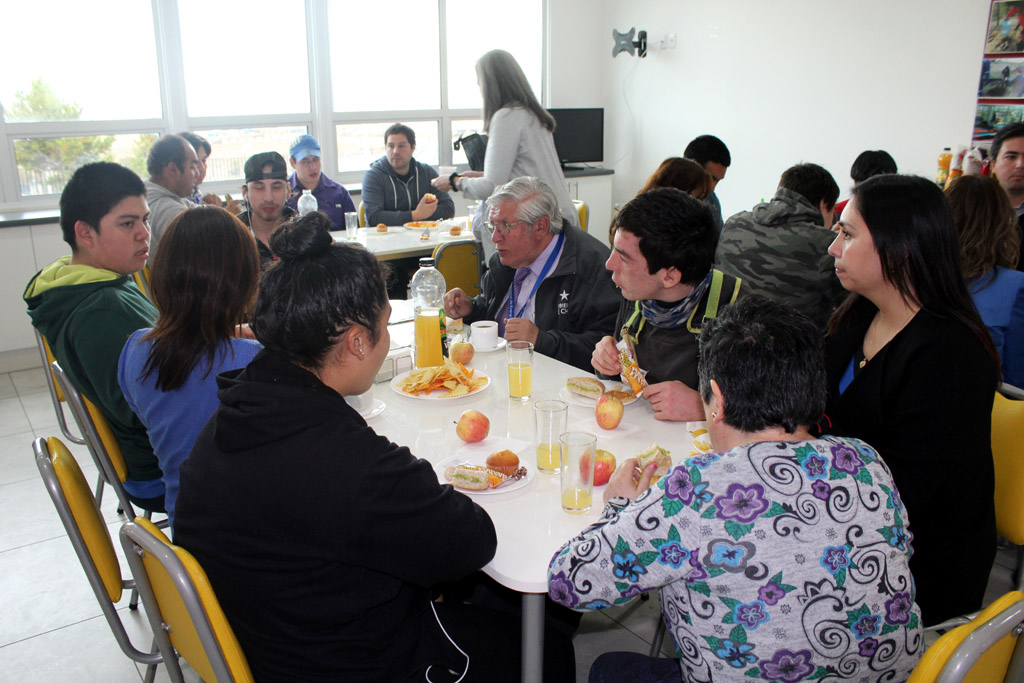 Energía Magallanes fortalecerá colaboración a UNPADE con medidas de eficiencia energética