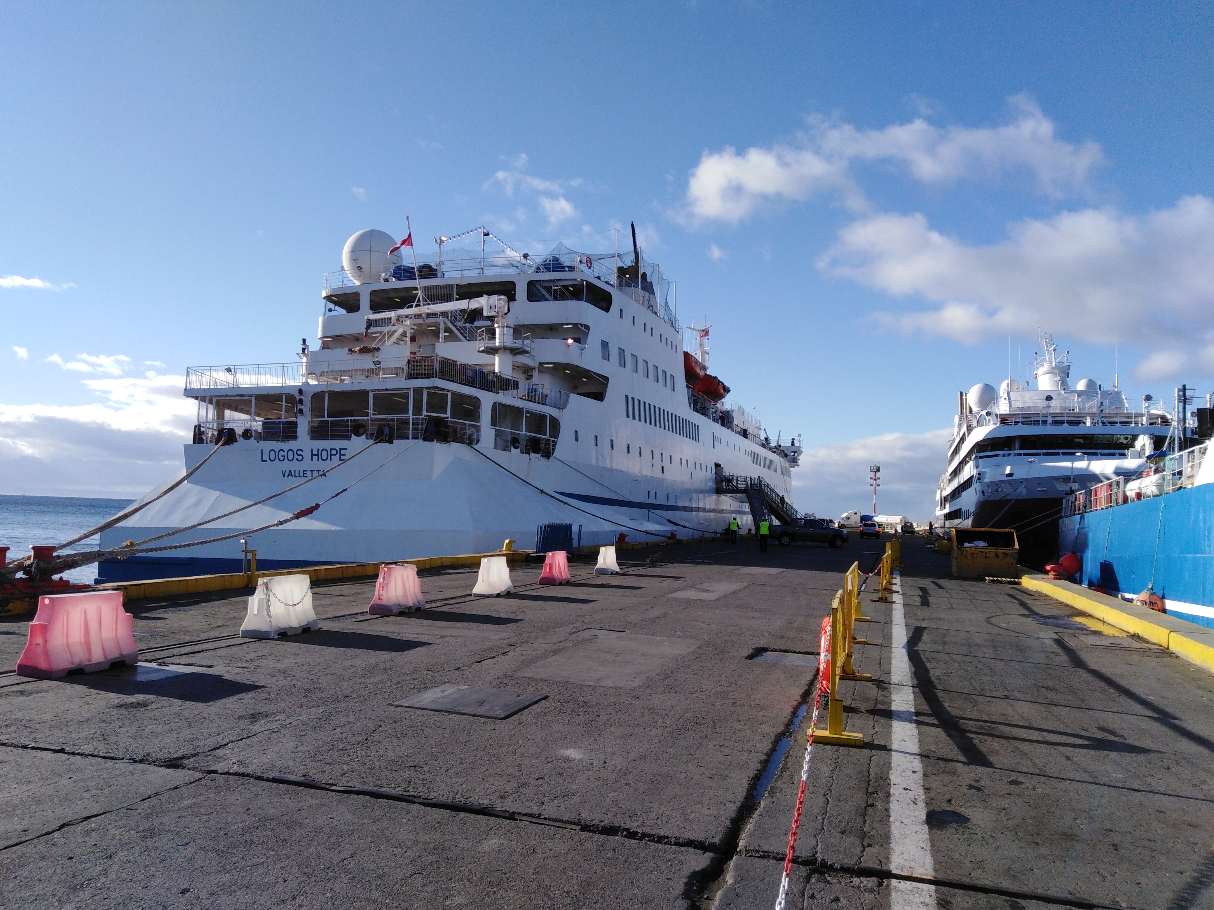 «Logos Hope», la librería flotante más grande del mundo en Punta Arenas fue inaugurada hoy