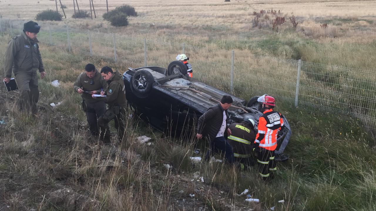 Una mujer de 72 años resultó lesionada tras volcar en Avenida Eduardo Frei: Carabineros investigará presunta intervención de un segundo vehículo