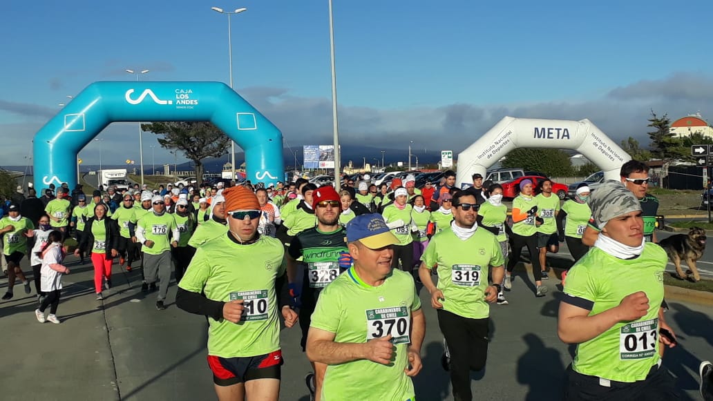 Hoy se realizó la Corrida del 92° aniversario de Carabineros en Punta Arenas