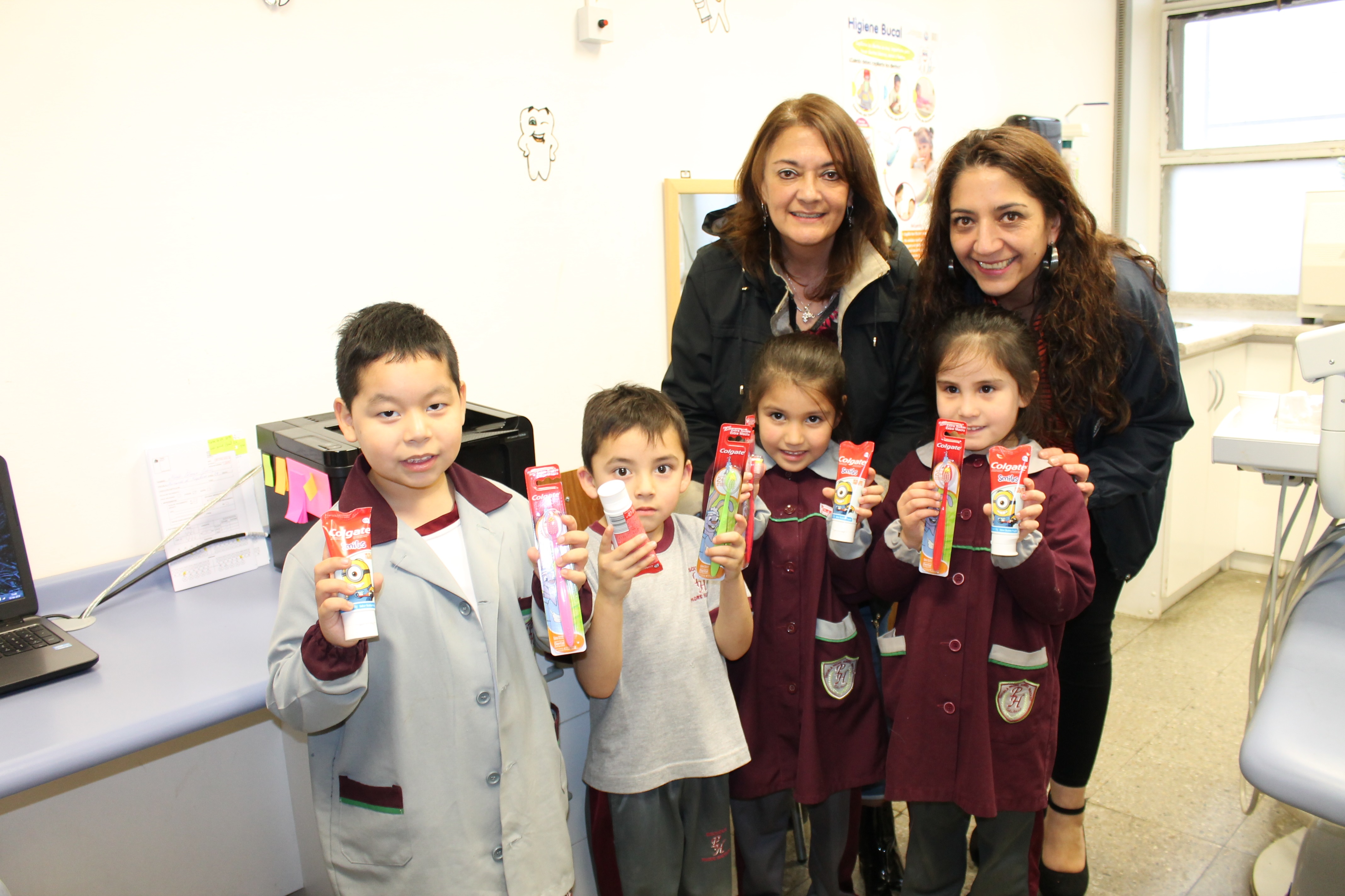 2.500 estudiantes se verán beneficiados con atención dental gratuita gracias a programa Junaeb