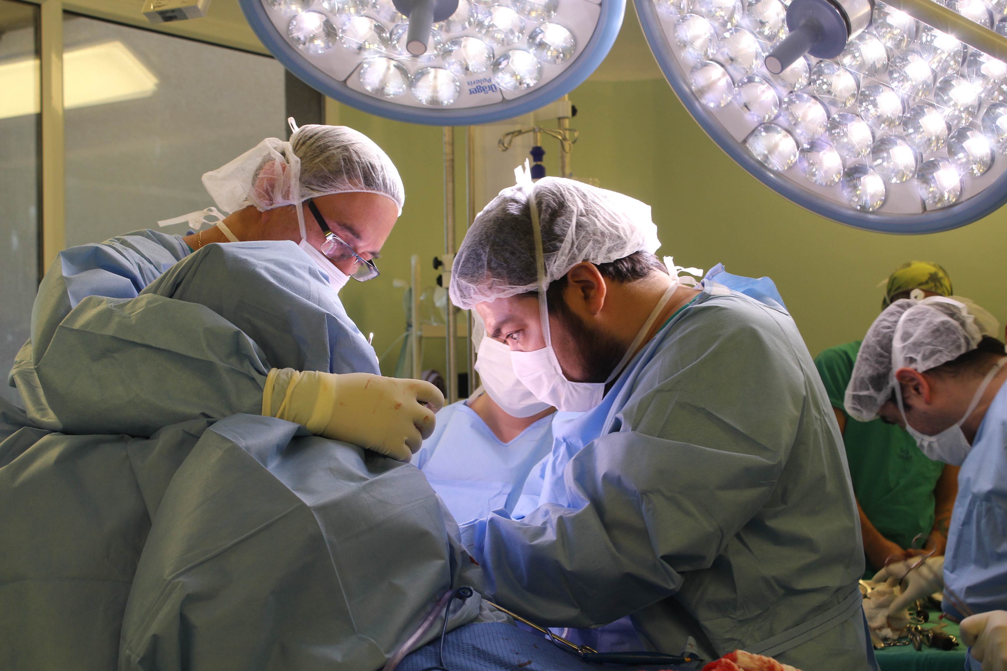 En Hospital Clínico Magallanes:  Implante reverso de hombro busca devolver calidad de vida a pacientes con artrosis degenerativa