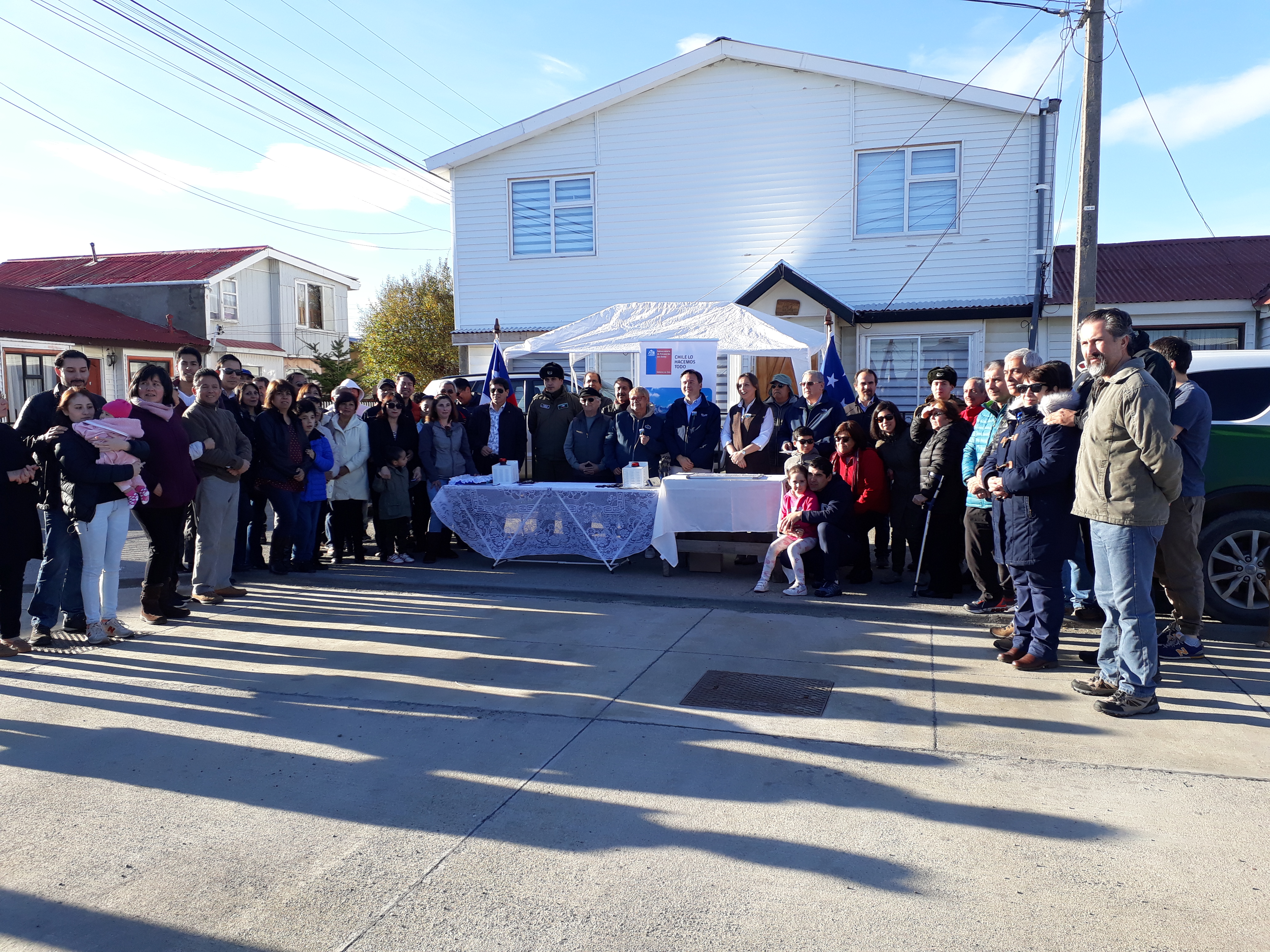 En Villa Torres del Paine, se dio inicio a la instalación de alarmas comunitarias,  iniciativa financiada en Punta Arenas a través del Fondo Nacional de Seguridad Pública 2018, de la Subsecretaria de Prevención del Delito