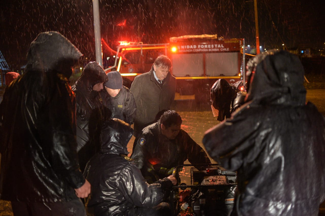 Fuertes lluvias y vientos impactan en Puerto Natales