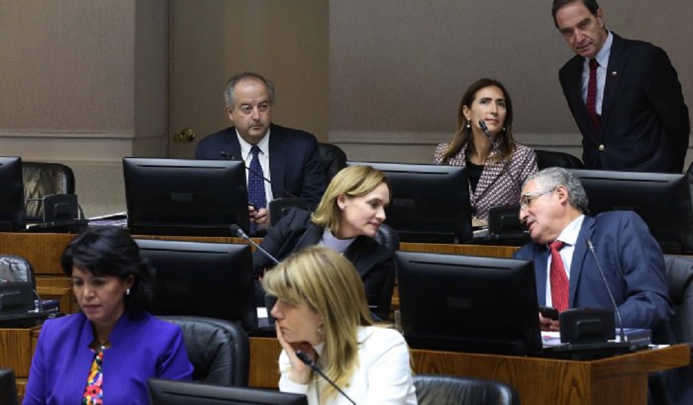 Pese a críticas por posible precarización del trabajo: respaldan estatuto laboral para estudiantes de educación superior