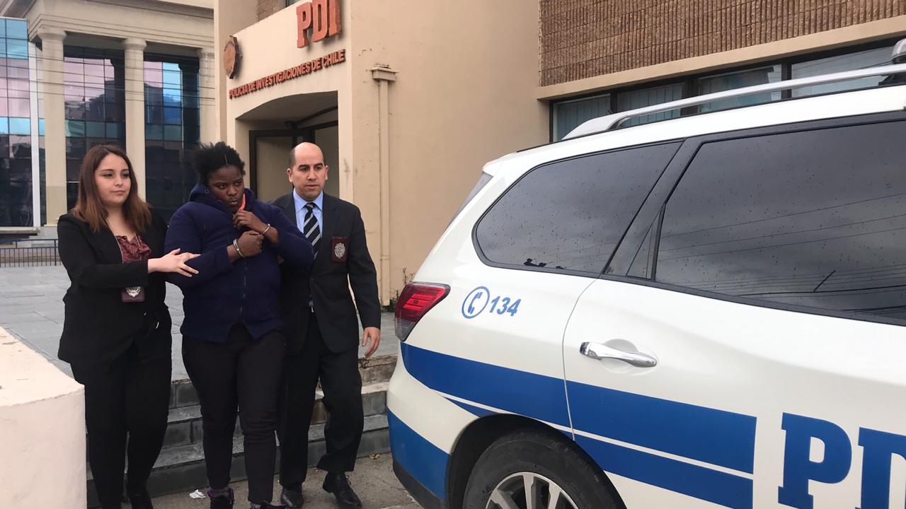 Detienen a dos personas de nacionalidad dominicana por tráfico de cocaína en Punta Arenas