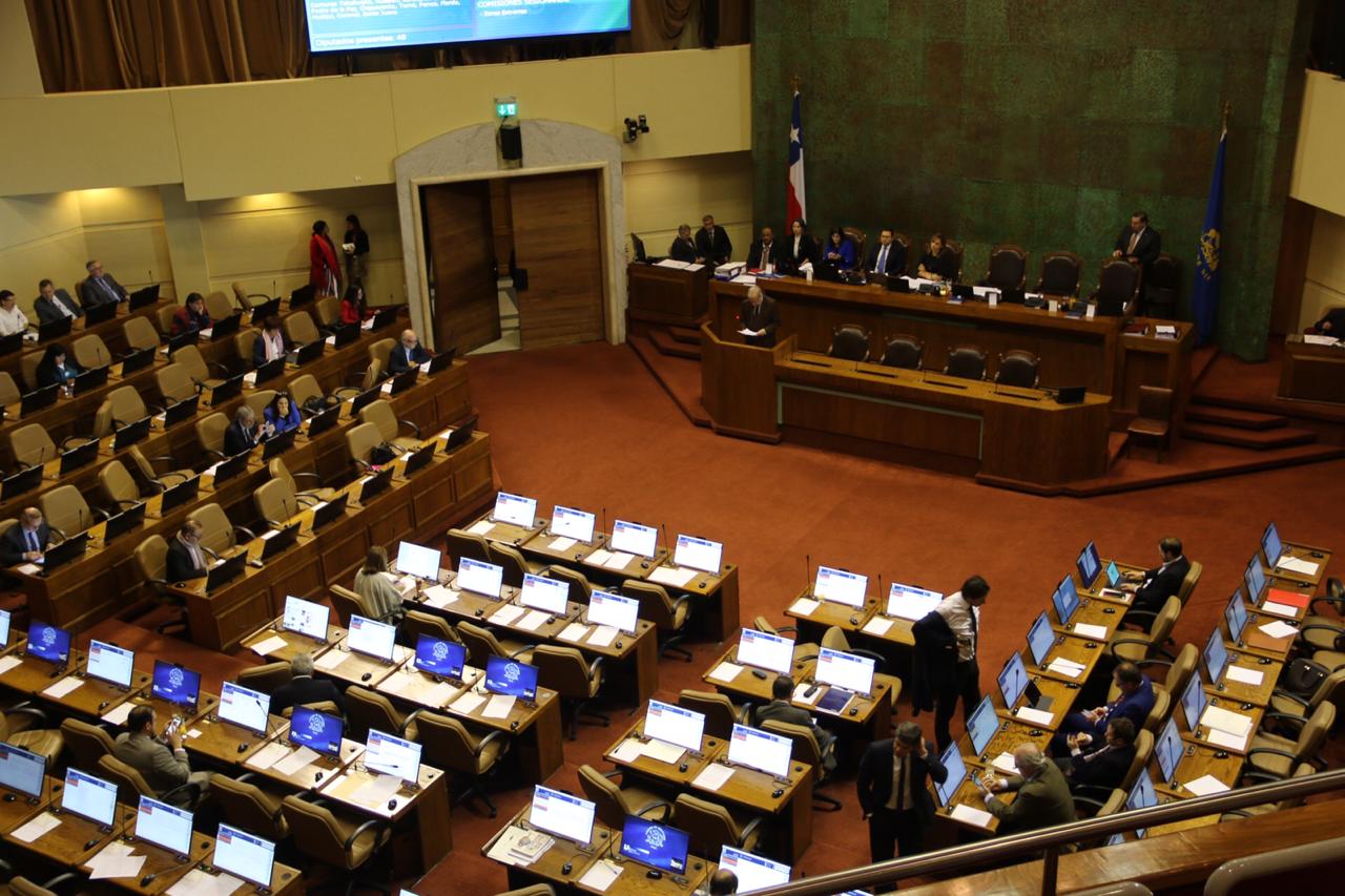 Por amplia mayoría, Cámara de Diputados rechaza informe de comisión que investigó irregularidades en ENAP