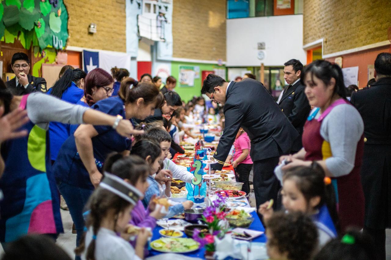 Con concierto infantil de la Banda Naval y muestra gastronómica párvulos celebraron el Mes del Mar