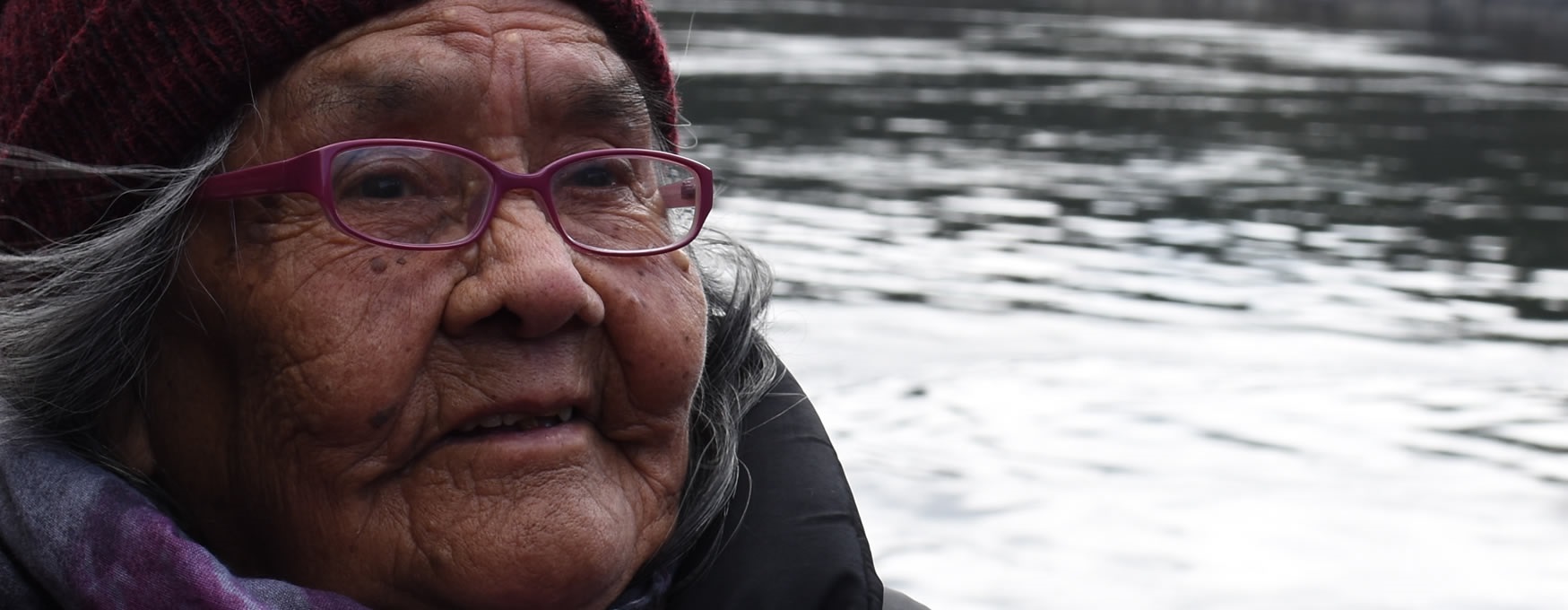 Municipalidad de Cabo de Hornos rinde homenaje a Cristina Calderón, Hija Ilustre de Puerto Williams, en el día de su cumpleaños