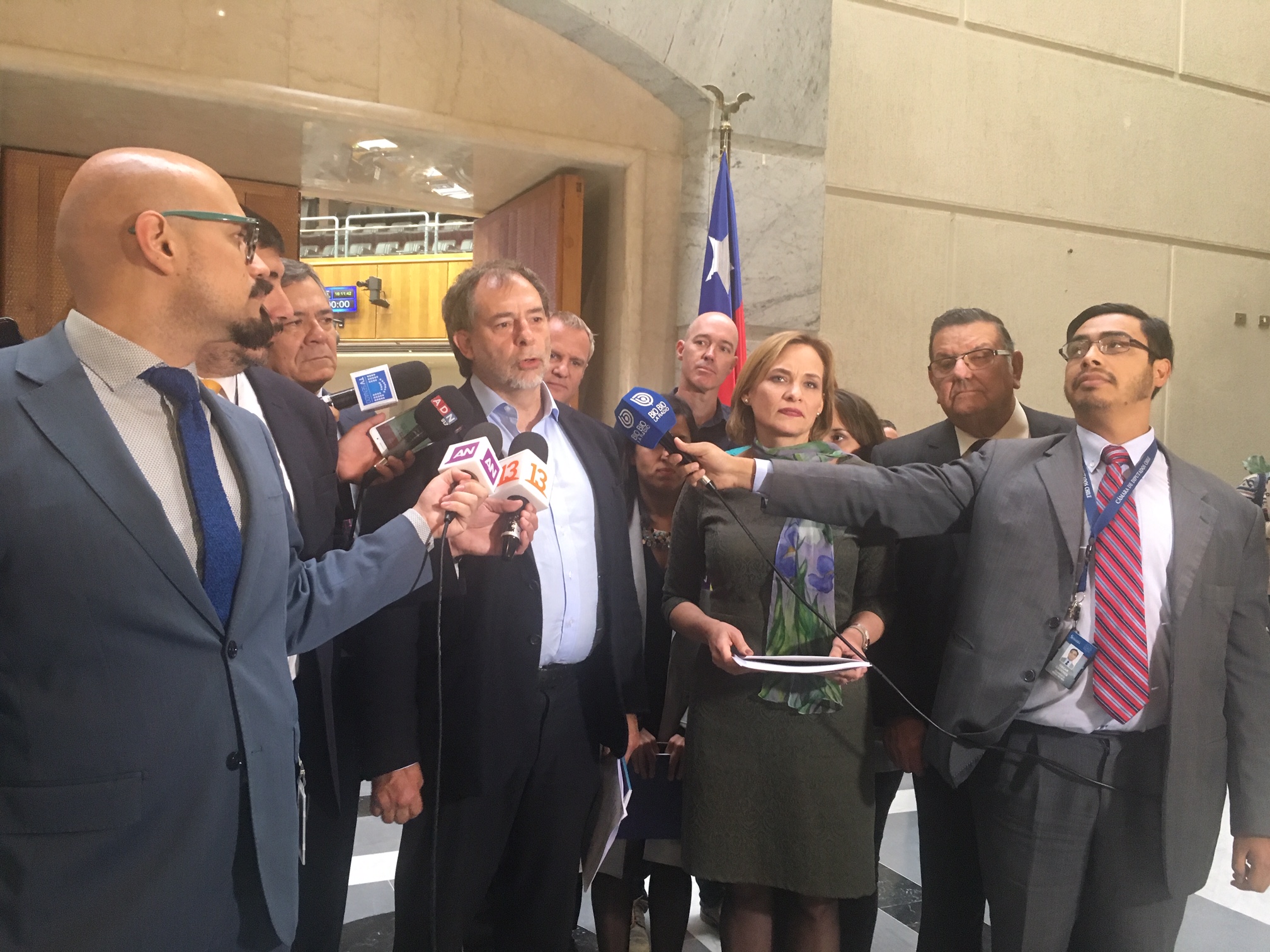 Oceana, Plastic Oceans Chile y grupo transversal de senadores: presentan ambicioso proyecto para descontaminar los océanos de productos desechables y de plásticos