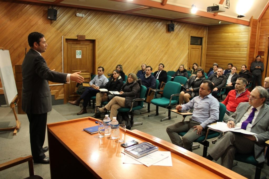 Fiscal Regional Eugenio Campos se reunió con empresarios de la Cámara Franca