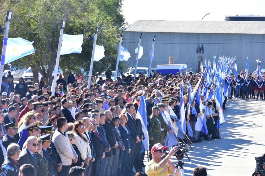 Diversas celebraciones en la Patagonia argentina para conmemorar ayer el 25 de Mayo, Día de la Independencia nacional