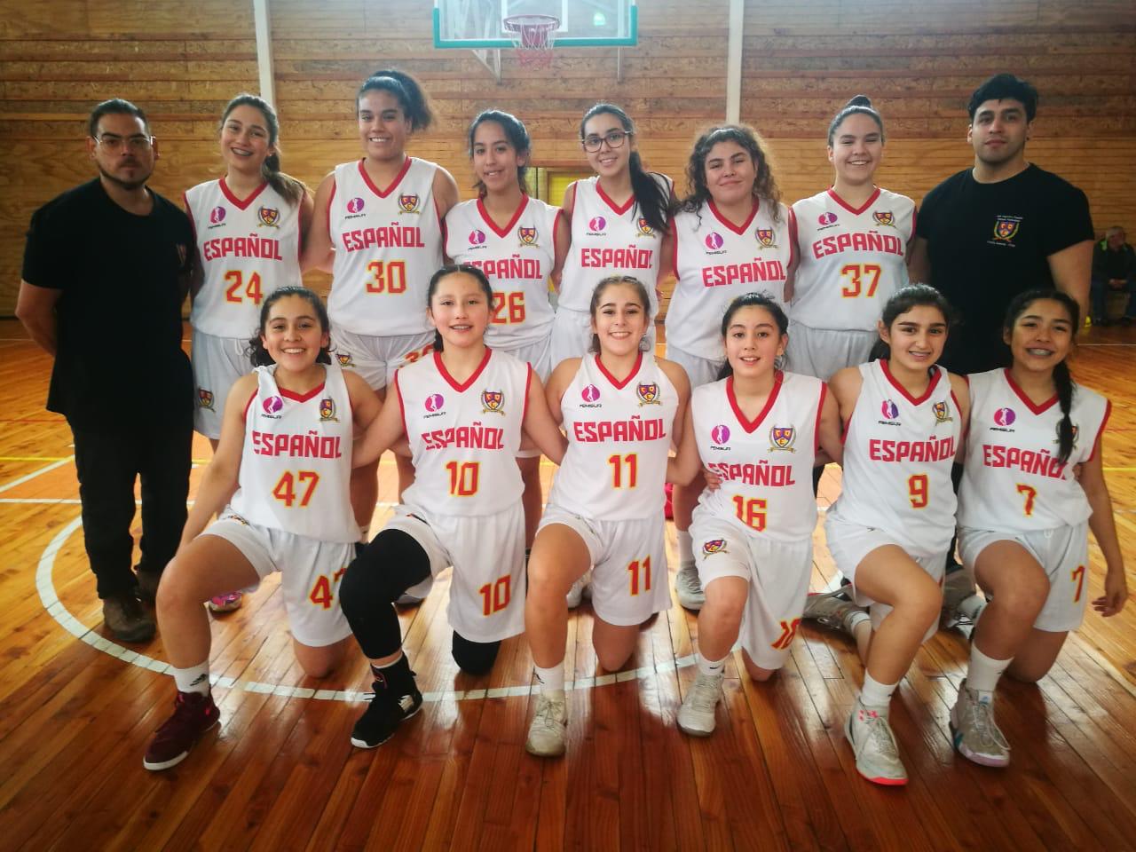 Español de Punta Arenas lidera Liga Nacional de Basquetbol femenino