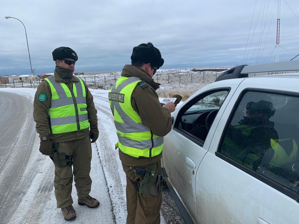 Control preventivo y campaña educativa realizan Carabineros en Monte Aymond