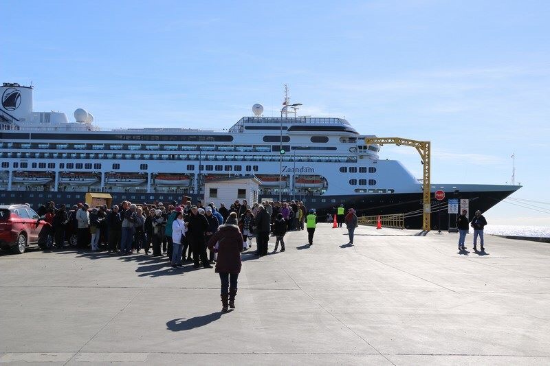 Alrededor de 100.000 pasajeros de cruceros recibirá Magallanes en la próxima temporada