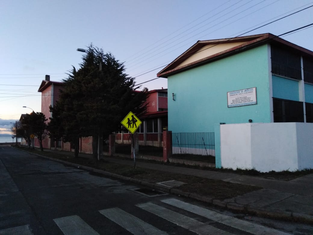 SIP de Carabieneros detuvo a dos menores por robo de especies en el Liceo Industrial