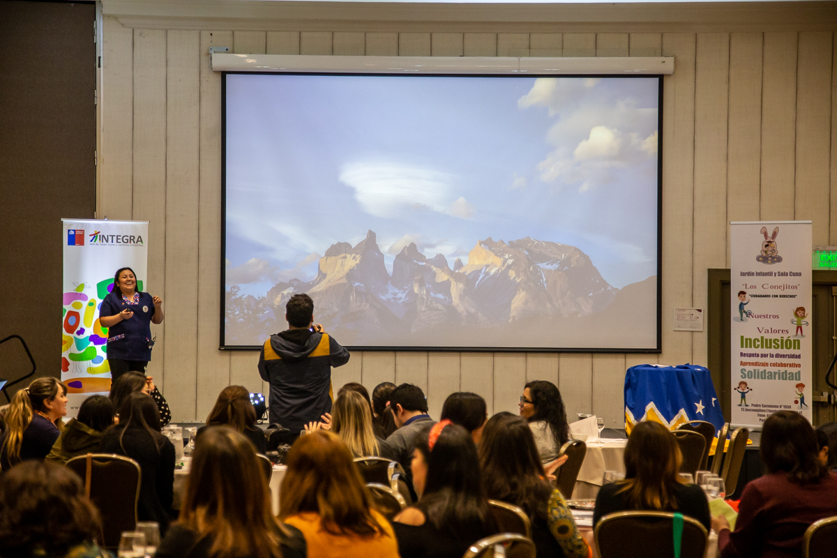 Fortalecer habilidades parentales para la educación: La apuesta del jardín Los Conejitos en 7º Seminario Nacional de Educación
