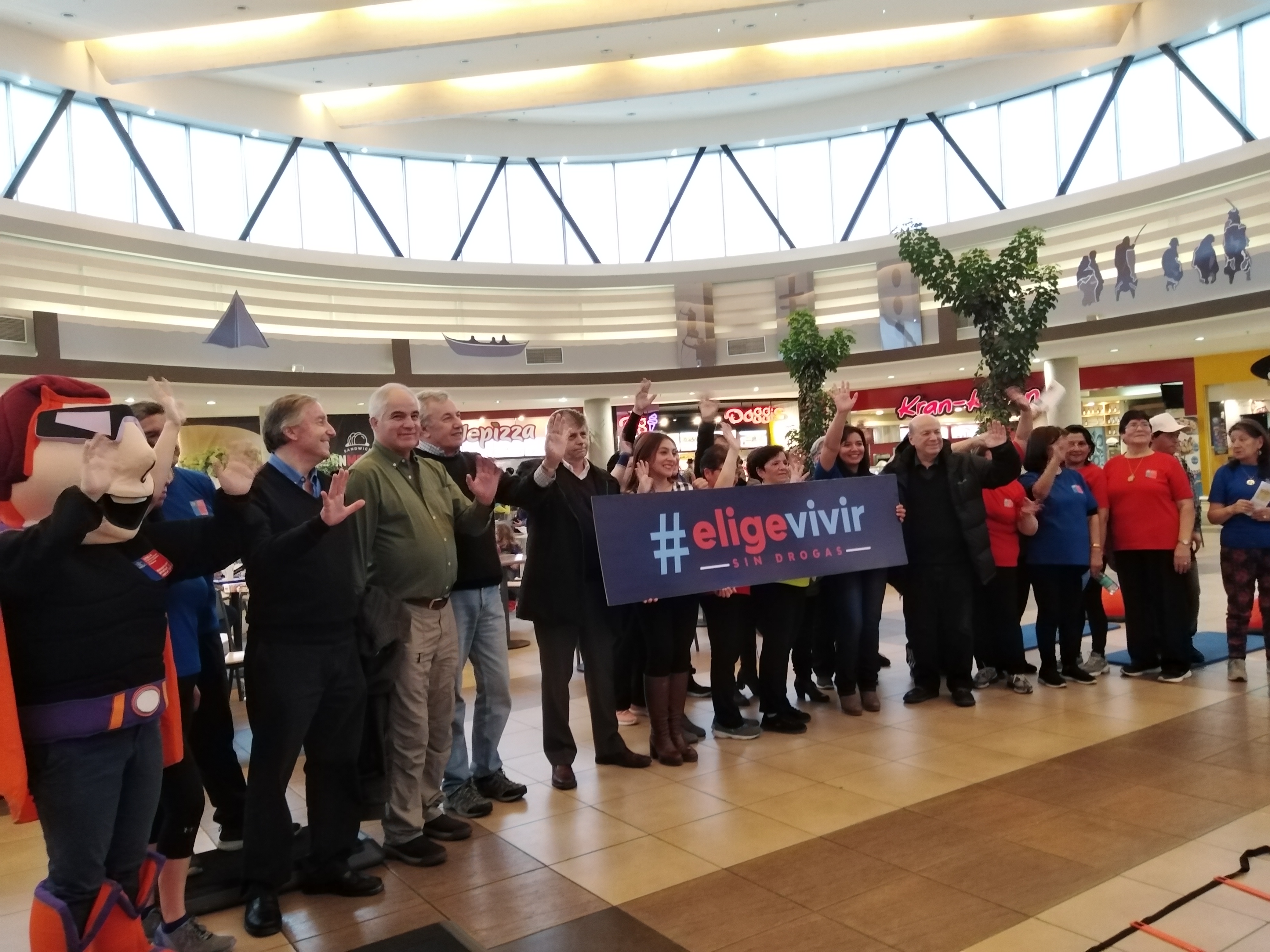 Concurso “Mi colegio Elige Vivir Sin Drogas” premiará a un establecimiento educacional con más de un millón de pesos en implementación deportiva