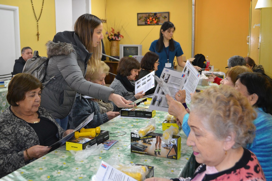 139 kits deportivos entregó la SEREMI de Salud en Magallanes