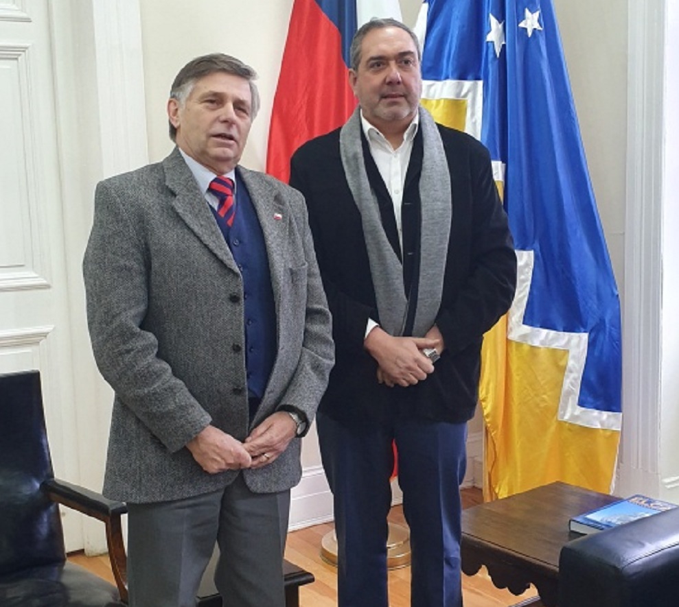 Senador Bianchi se reunió con Intendente regional y Director de Salud de Magallanes y acordaron dar prioridad a construcción de hospital geriátrico para Punta Arenas