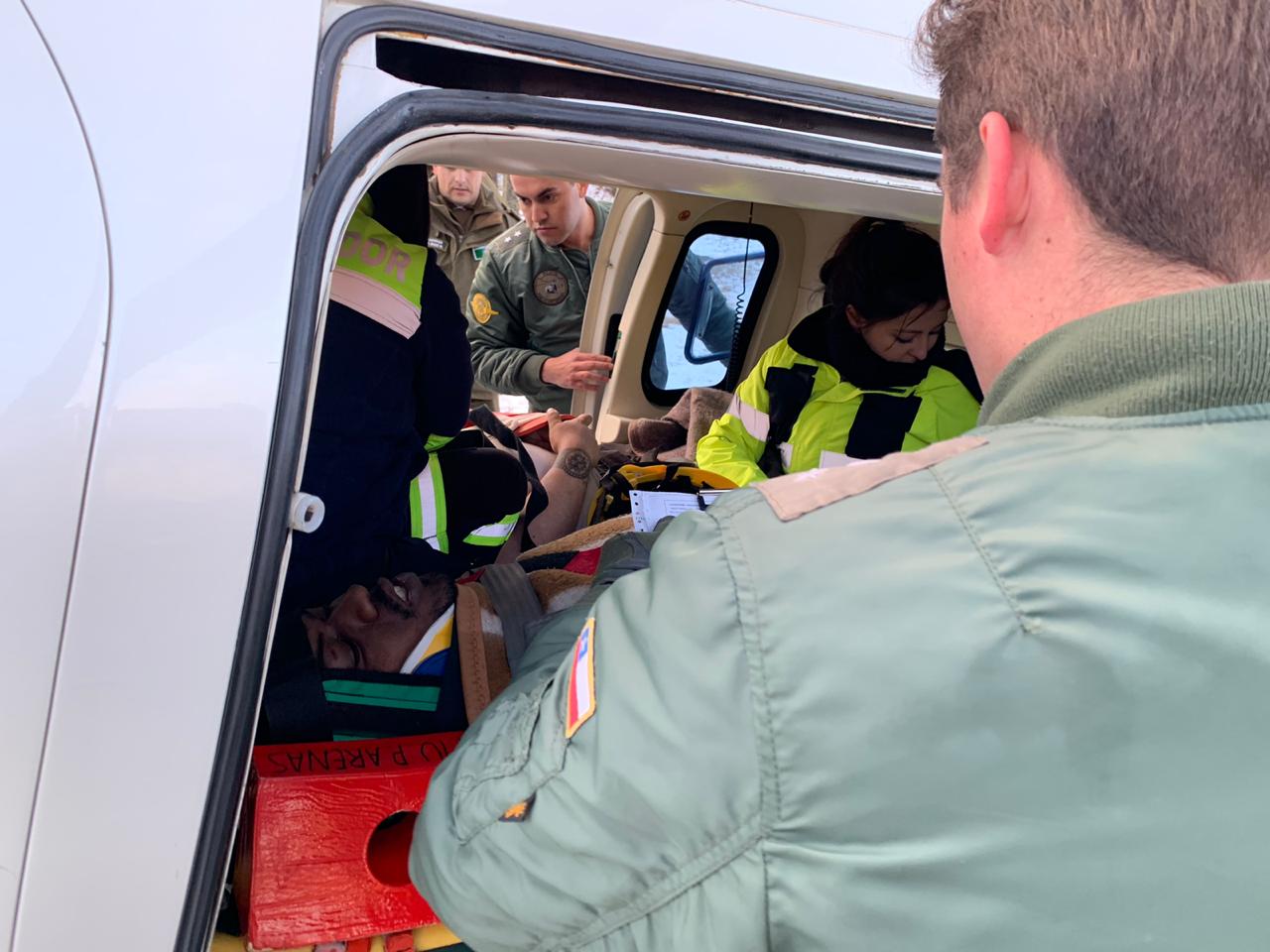 Cuatro lesionados tras volcar un camión esta tarde en el sector Discordia