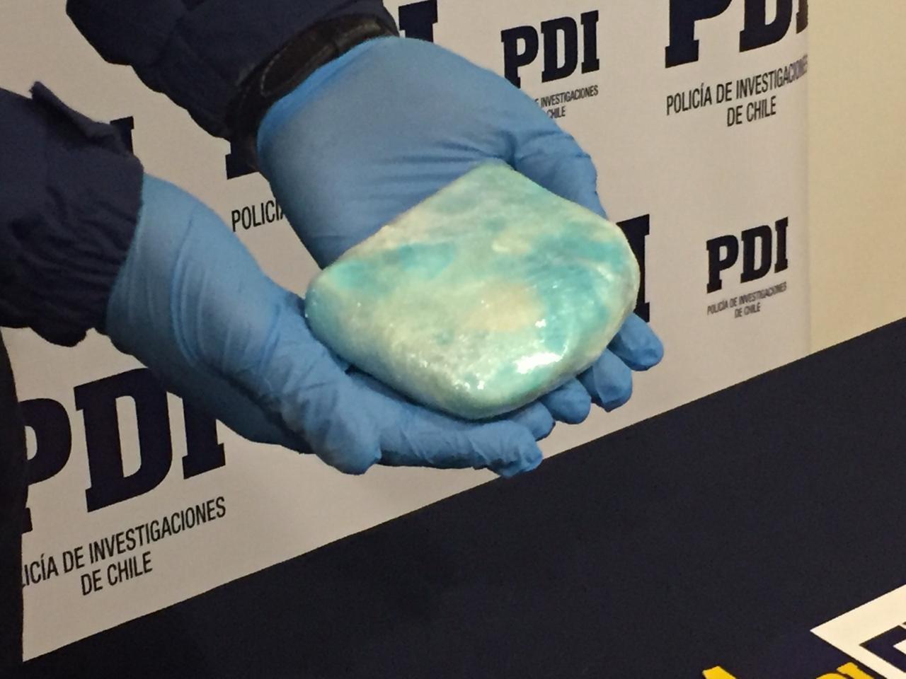 Can de la PDI detectó una ciudadana colombiana en el aeropuerto con más de un kilo de cocaína