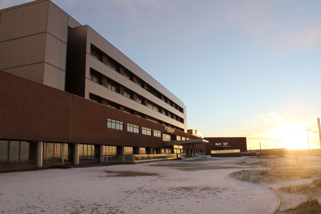 Paciente postrada denunció a un profesional oncólogo del Hospital Clínico por acto indecoroso cuando la atendió en su domicilio