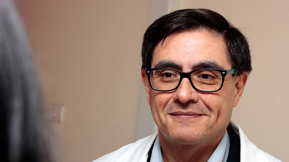 Dr. Ramón Lobos, director del ELEAM difunde carta pública donde ofrece renunciar para evitar la privatización del servicio