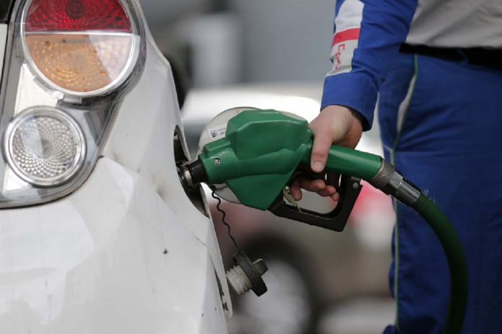 Este jueves bajan los precios de todos los combustibles, informa ENAP