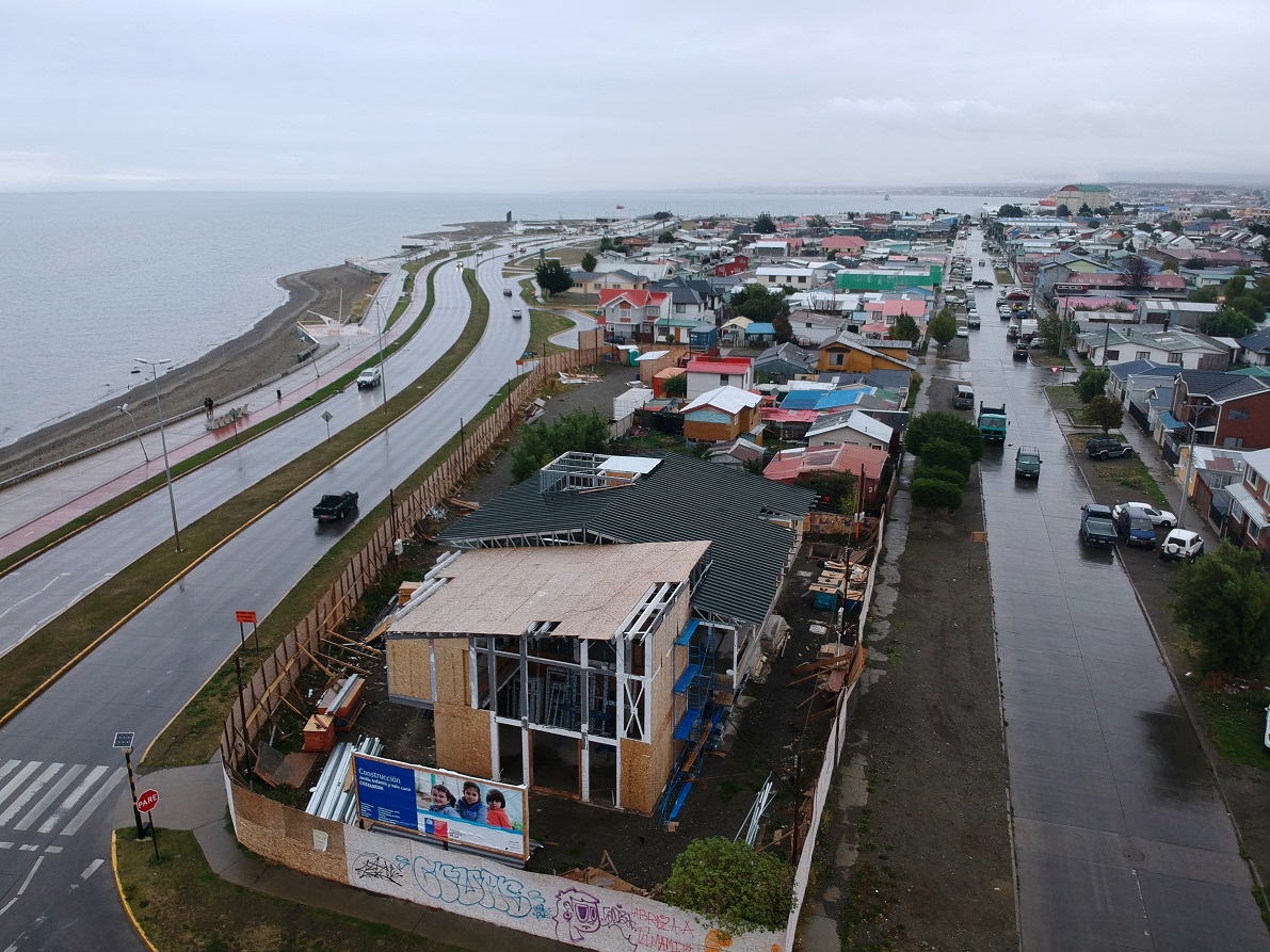 En reunión “Somos vecinos”:     JUNJI informó estado de obras del establecimiento “Costanera” de Punta Arenas a los habitantes del sector
