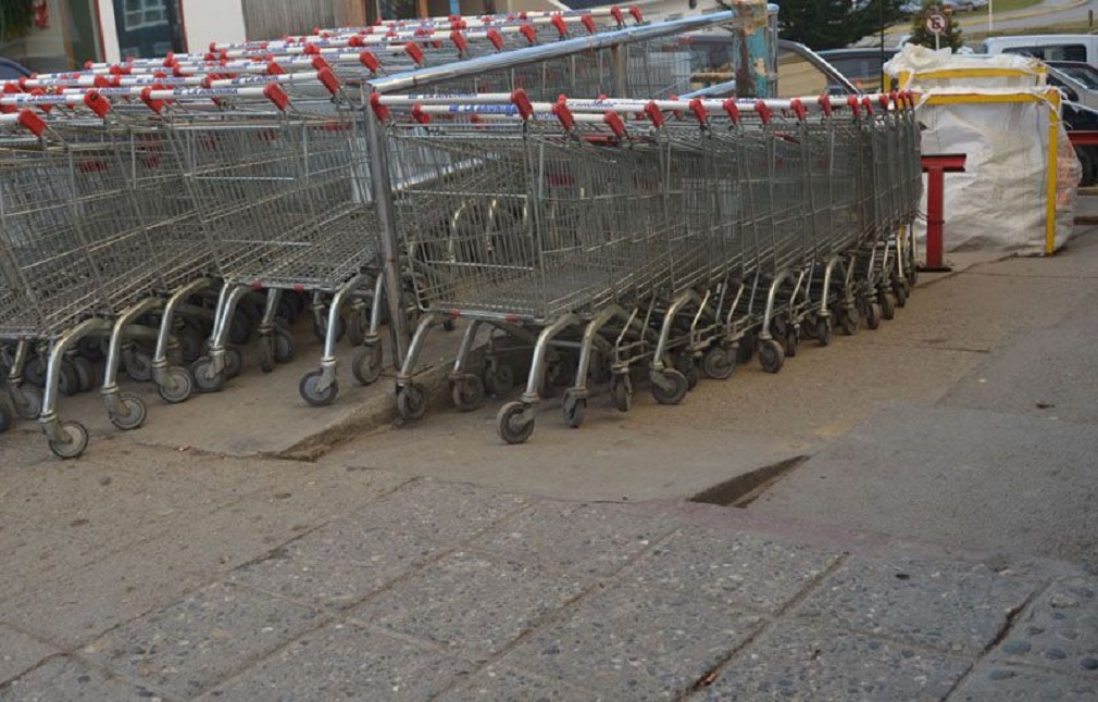Fuerte caída en las ventas de supermercados y aumento del desempleo en Santa Cruz y Tierra del Fuego argentina