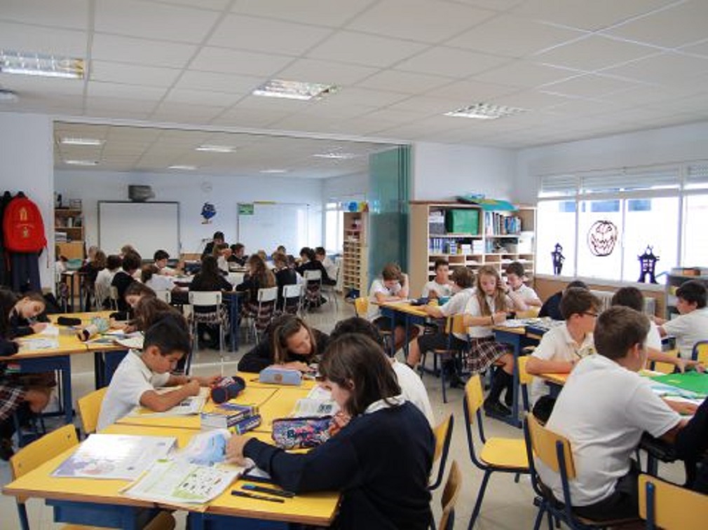 MINEDUC agiliza proceso de incorporación de profesores extranjeros en el sistema educacional público