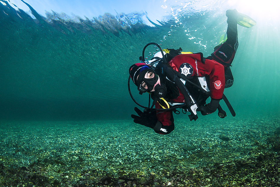 Catalina Velasco Charpentier, la joven buzo chilena que es promesa National Geographic
