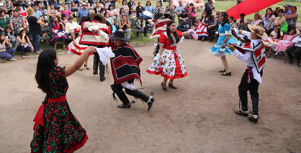 Espacio Urbano de Punta Arenas invita a celebrar estas Fiestas Patrias al ritmo de la cueca