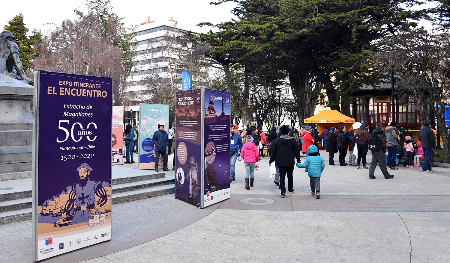 Actividad organizada por el Municipio de Punta Arenas: 3 mil personas llegaron a celebrar el Día del Niño en la Plaza de Armas
