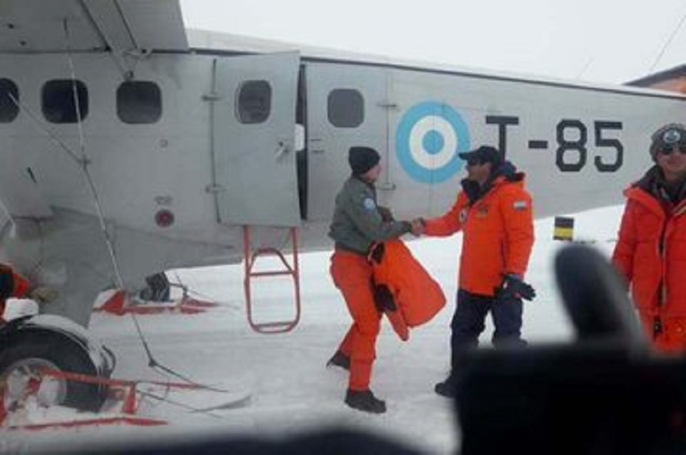 Avión Twin Otter de la Fuerza Aérea Argentina accidentado en la Antártica fue auxiliado por una aeronave de la FACH