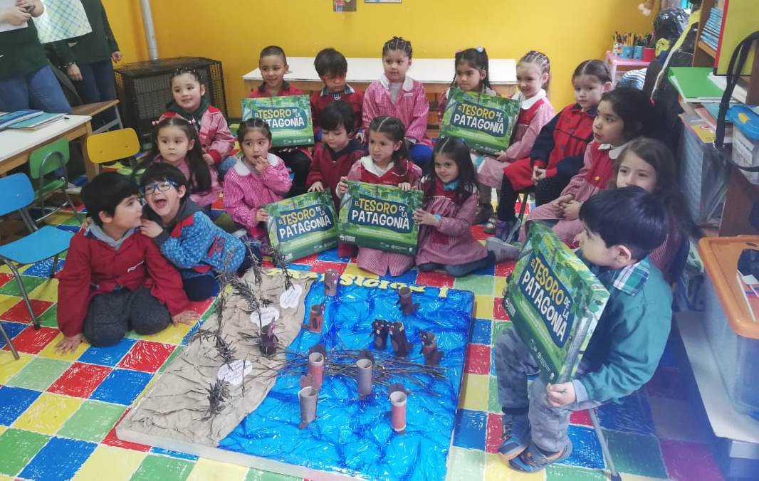 Pre Escolares de Magallanes conocieron la amenaza del castor  a través de juego educativo