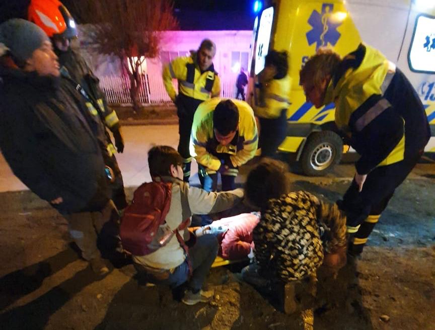 Una persona de 45 años fue atropellada esta noche en el Barrio Prat: conductor huyó del lugar
