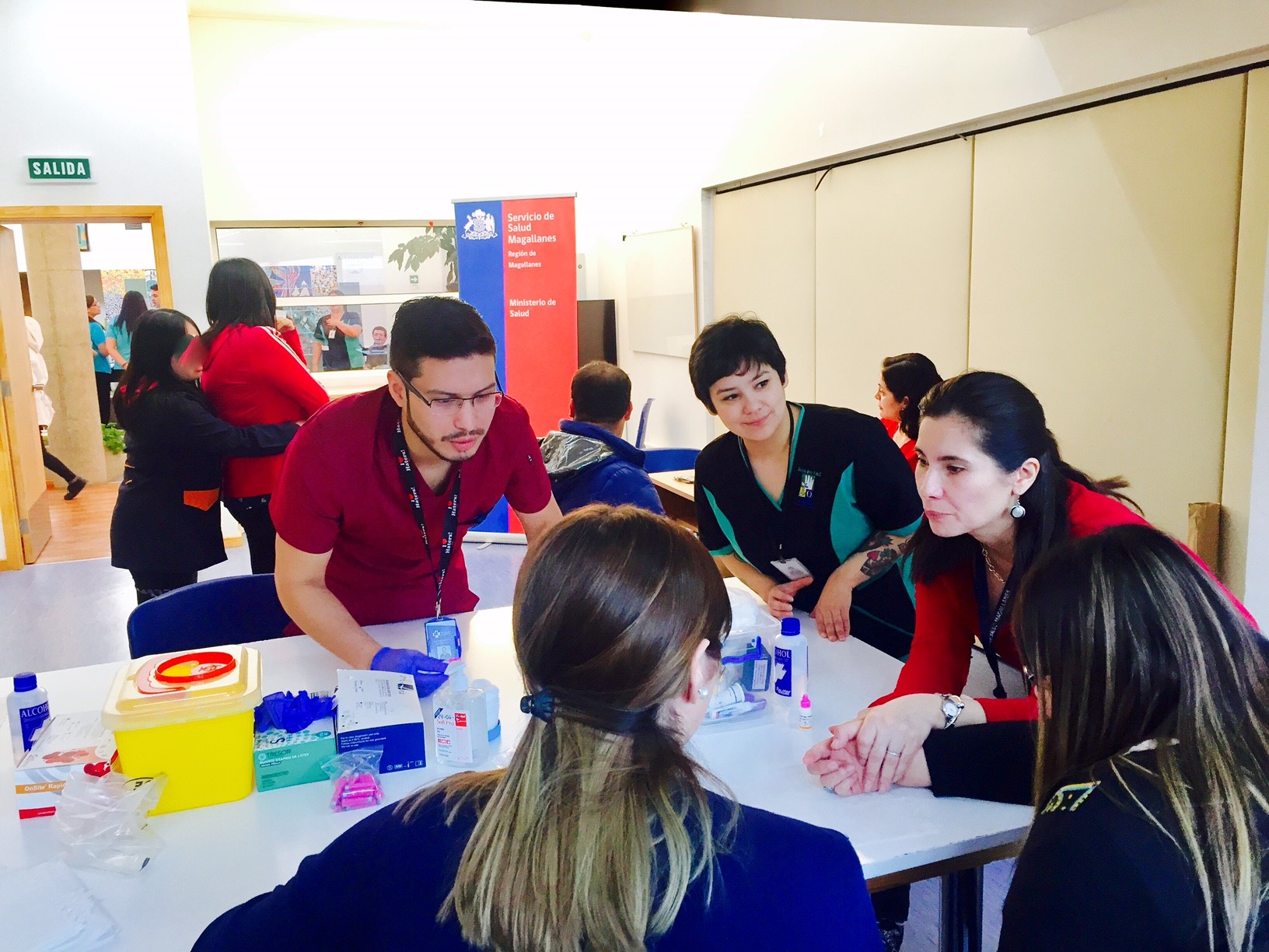 Profesionales del sector Salud Magallanes acercan política pública a personas en situación de discapacidad