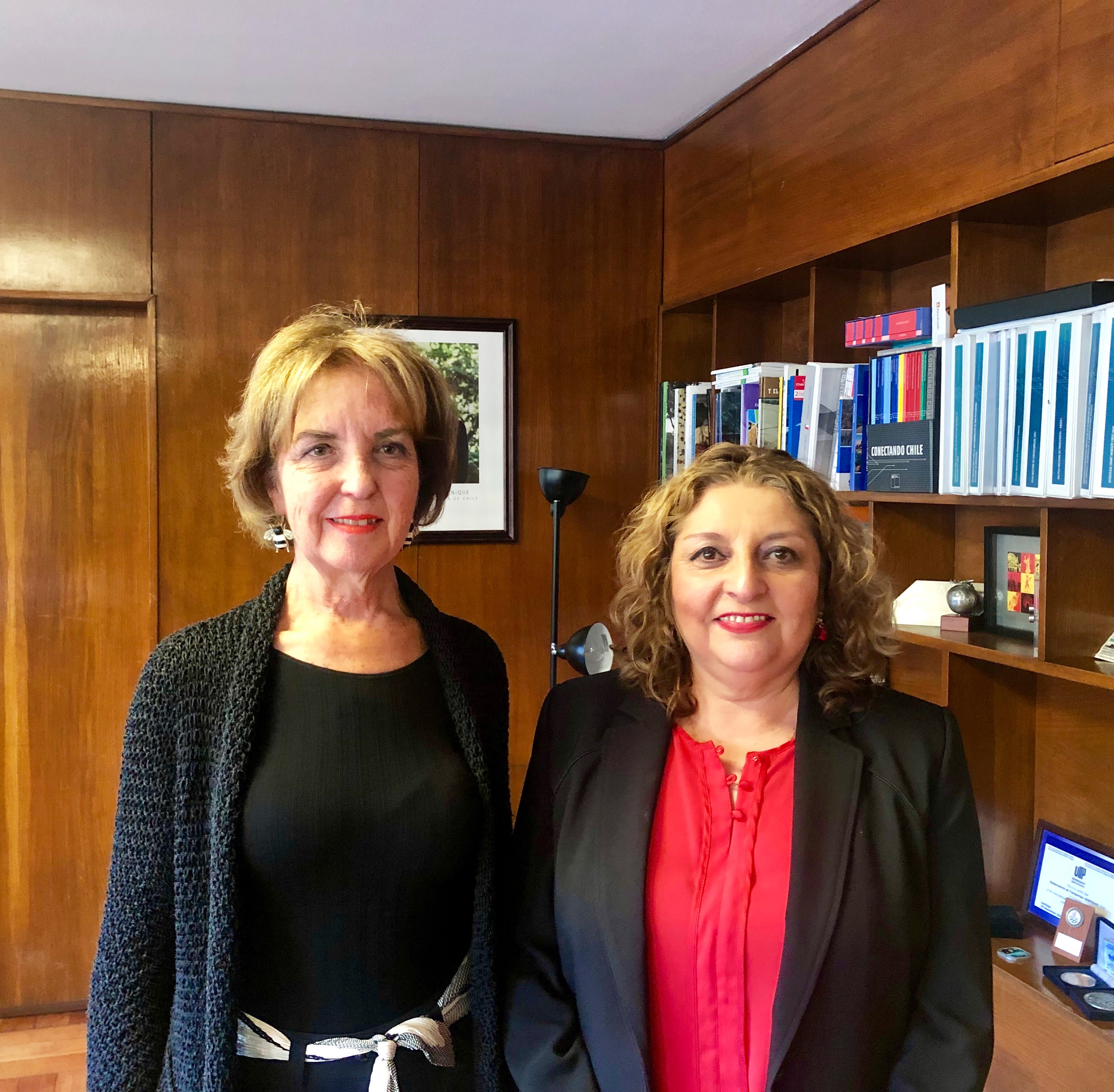 Diputada Amar expone necesidades en materia de transporte a Ministra Hutt