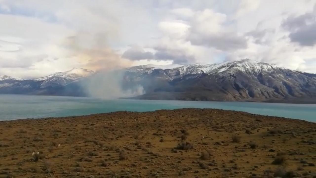 Incendio en la comuna de Torres del Paine a 18 kilómetros de Cerro Castillo